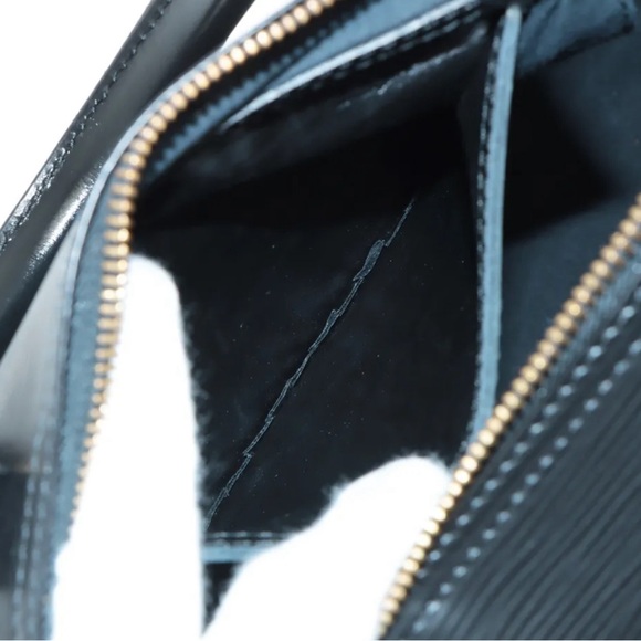 Louis Vuitton Black Epi Speedy 35 V11920 - Picture 8 of 16